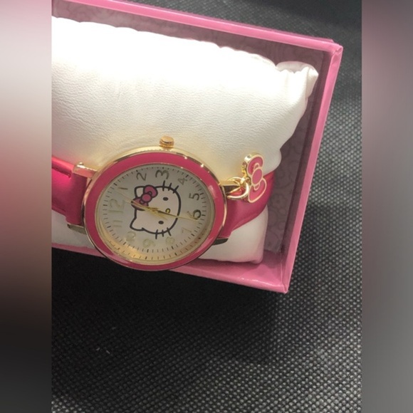 Hello Kitty pink strap gold trim pink charm watch with hello kitty logo face - Picture 7 of 13